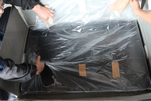 ④次に鉄板の箱を開けます（薄い箱の方になります）。